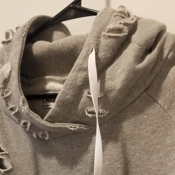 LIKE NEW Women's Chelsea DeBoer XS Distressed Hoodie - Picture 14 of 16